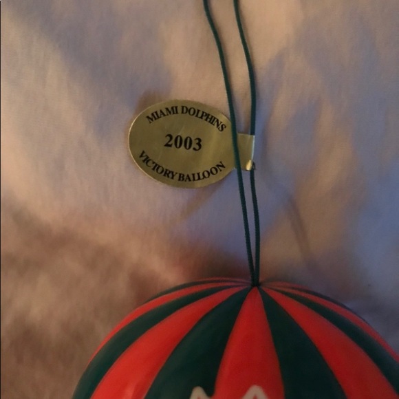 2003 Miami Dolphins Danbury VB ornament. - Picture 6 of 6